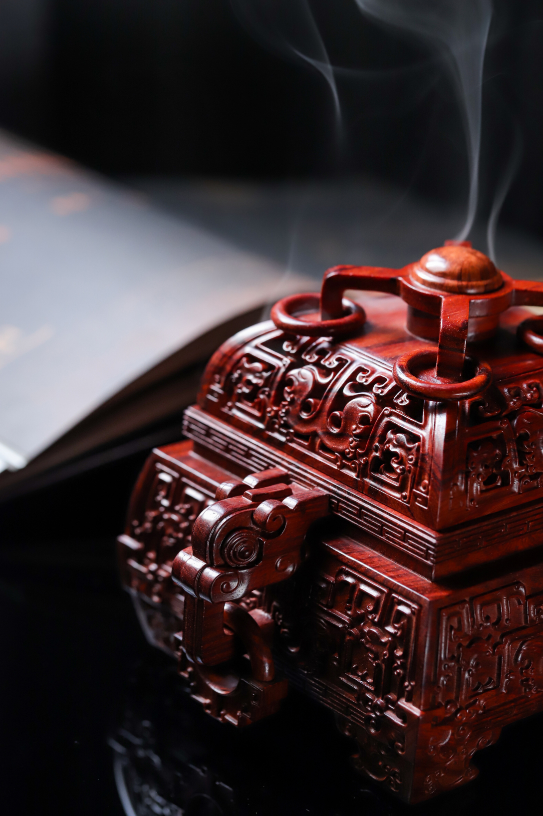 小叶紫檀 | 香炉评论关注福建省  |  福州市产品设计师-造物成镜