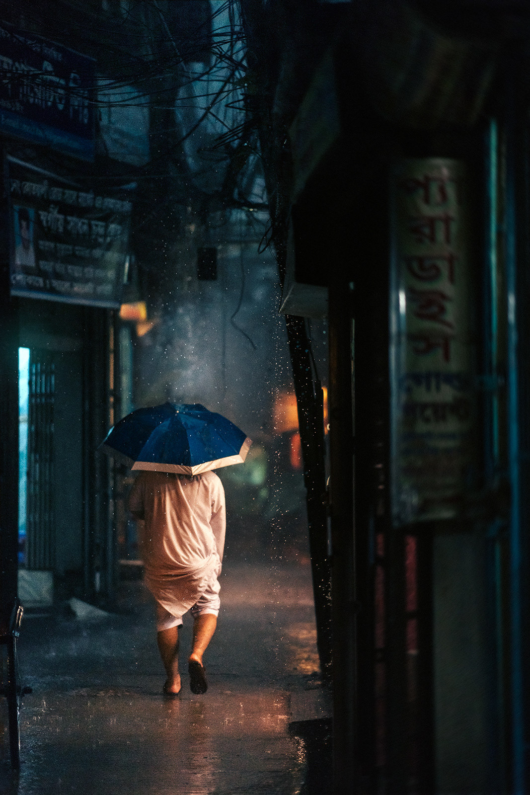 onerainyevening一个多雨的夜晚