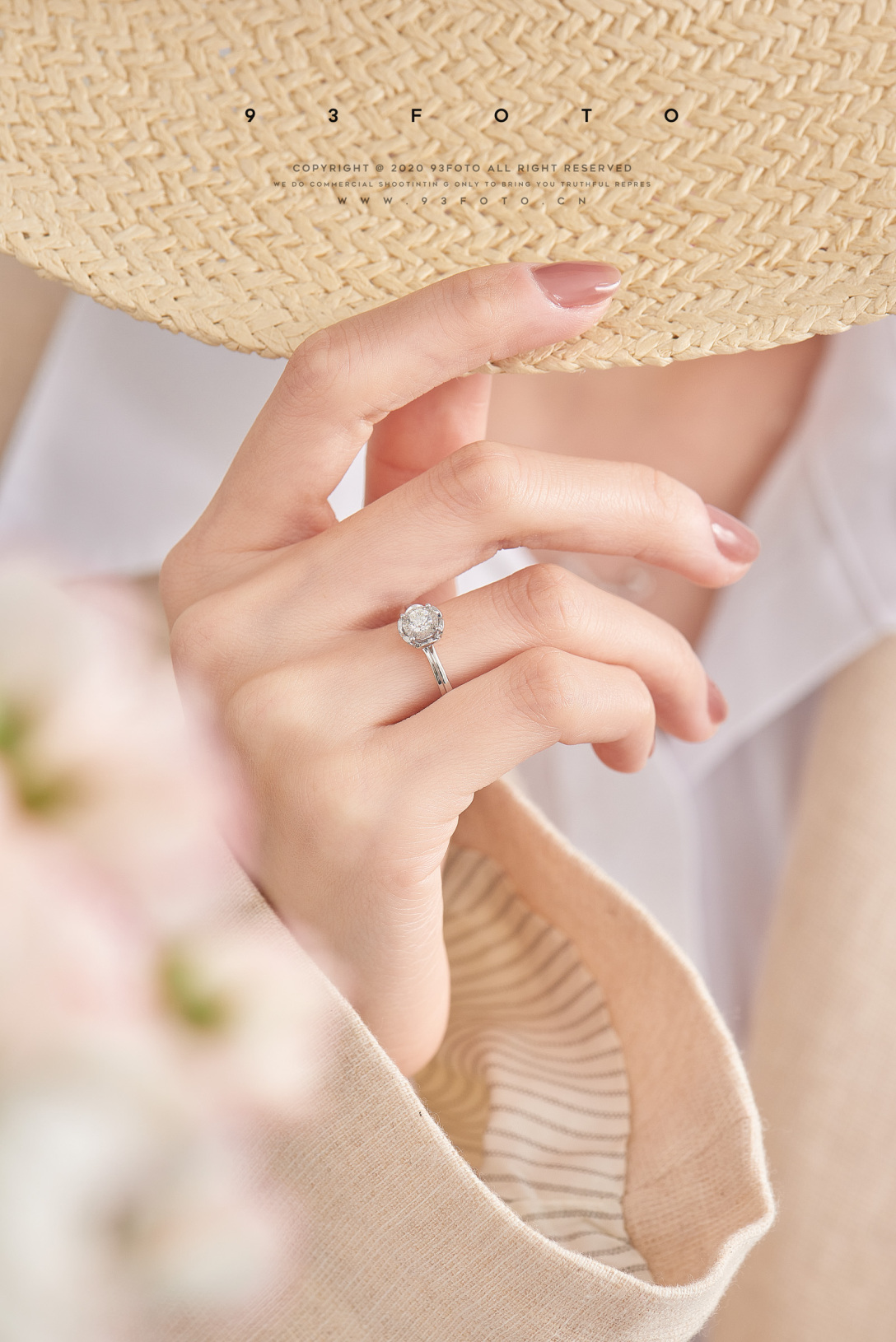 首饰佩戴图-古田路9号-品牌创意/版权保护平台