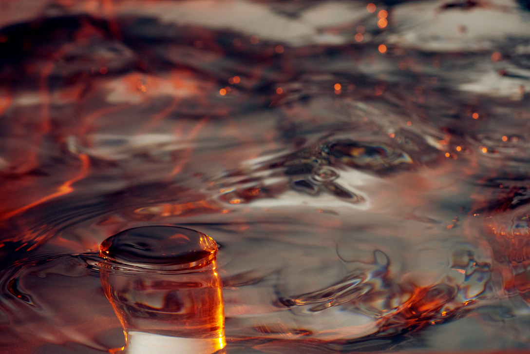 视点shapeandcolorofwaterskincare